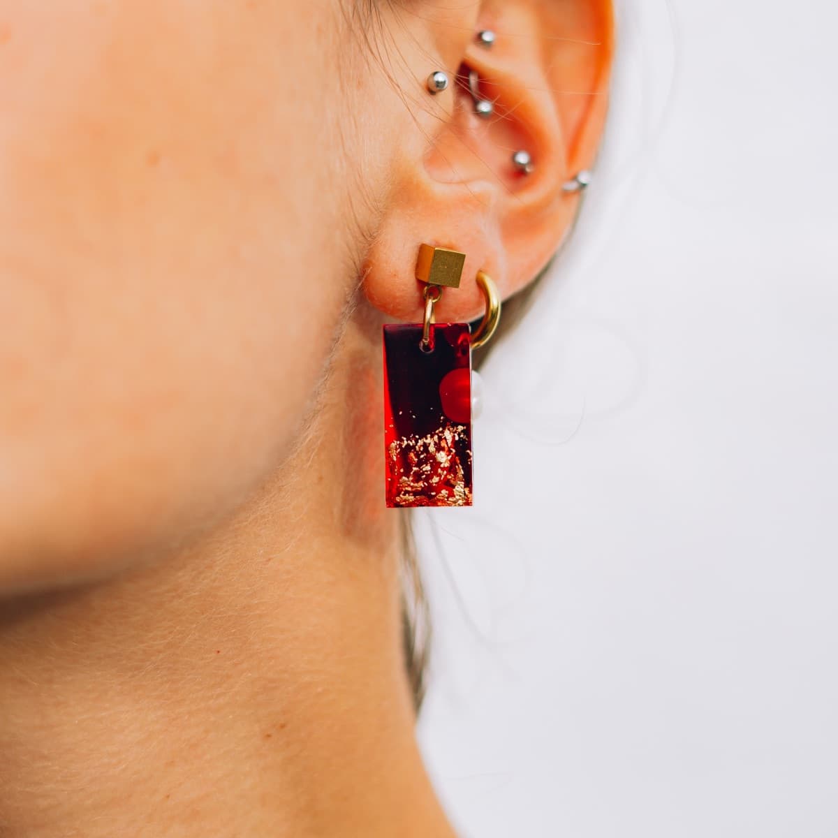Pendientes Resina Rojo y Oro - Vista alternativa